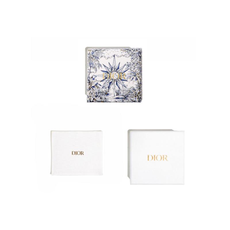 Dior Lucky Series Petit CD Lucky Charms Pendant Design Resin Necklace Unisex Necklace Gold N3392WOMRS_D01W