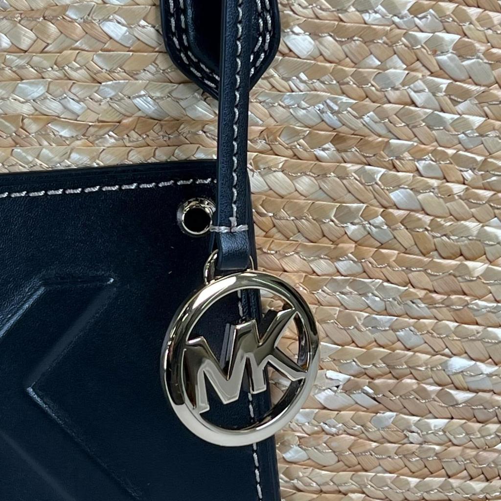 Michael Kors Kimber Large capacity Handbag canvas Ivoryx black Women 35T2G7KT71 Used