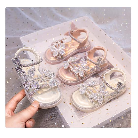 Soft Sole Fashion Girls Sandals Summer New Little Girls Princess Shoes Versatile Flat Beach Shoes Crystal Shoes