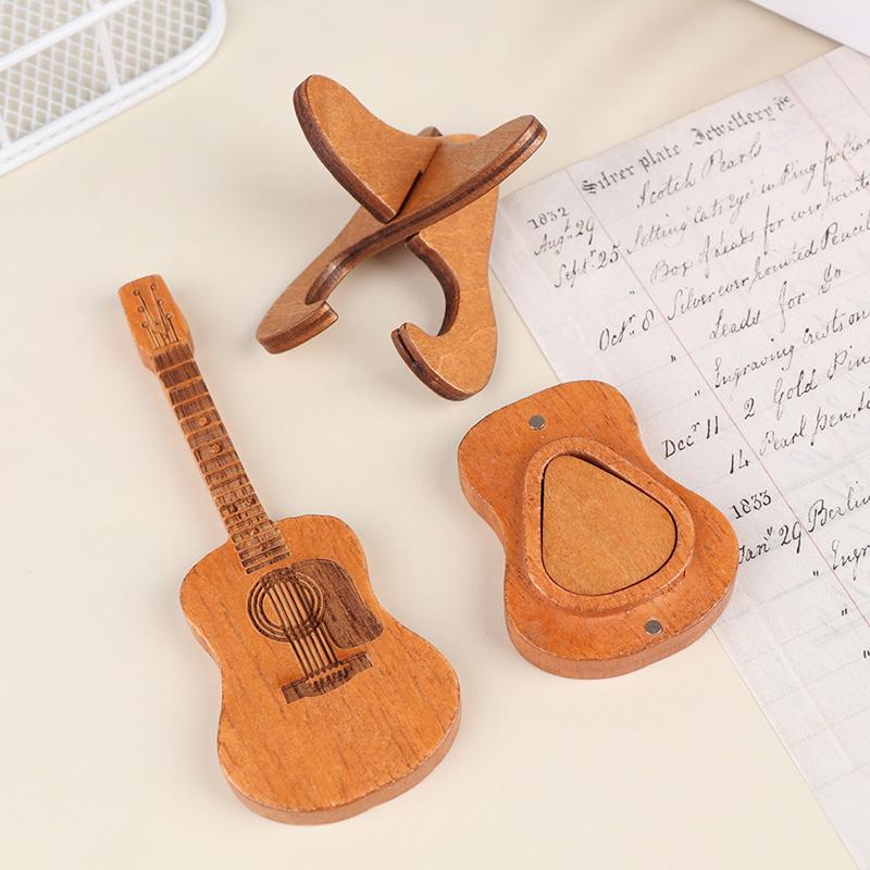 Wooden Guitar Pick Box With Standard 3 Pcs Engraved Guitar Picks Box Guitar Plectrum Storage Box For Guitar Lovers Guitarists