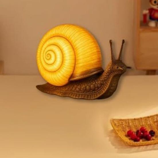 Halloweenská noční lampička šnek Vintage vyřezávaná simulační socha šneka z pryskyřice Stolní světlo Sváteční párty Domov Kancelář Ložnice Dekorativní lampa šnek