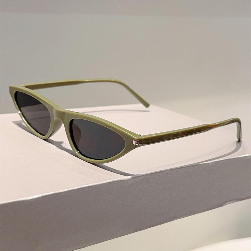 Vintage Triangle Cat Eye Sunglasses Women Men Luxury Designer Sun Glasses Punk Hip Hop UV400 Protection