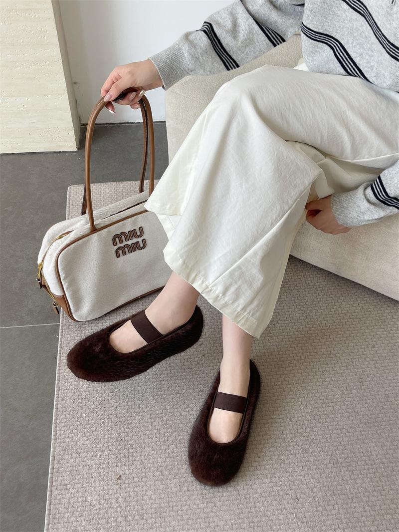 

2025 new flat-bottomed autumn and winter Mao Mao single shoes women s shoes 43 темно-коричневого