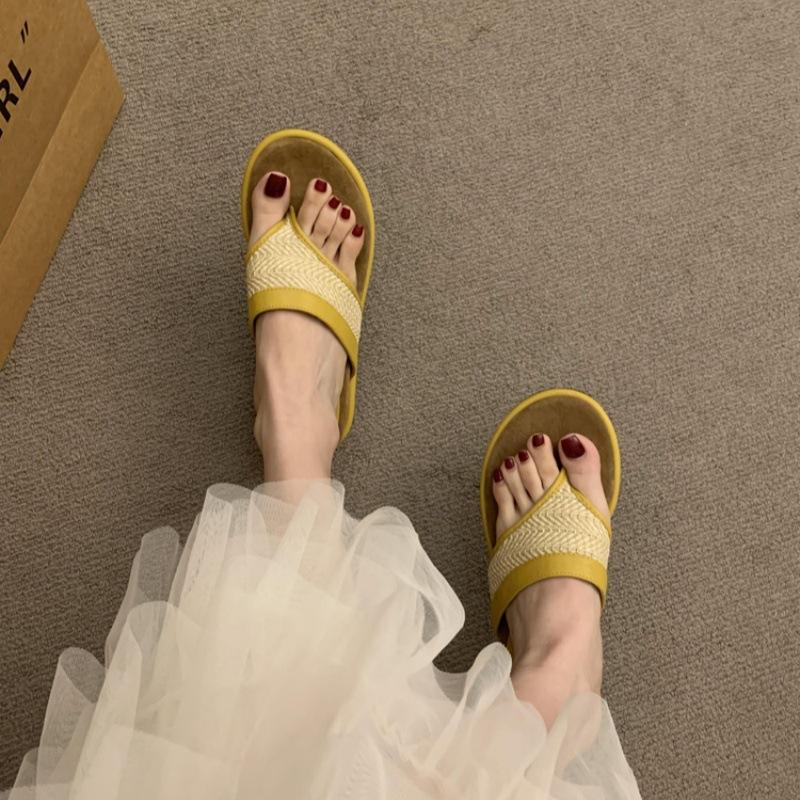 Fashion Shoes Woman 2025 New Wedge Rubber Flip Flops Slippers Casual Shale Female Beach Hawaiian Luxury Sabot Soft Retro Fashion Slides