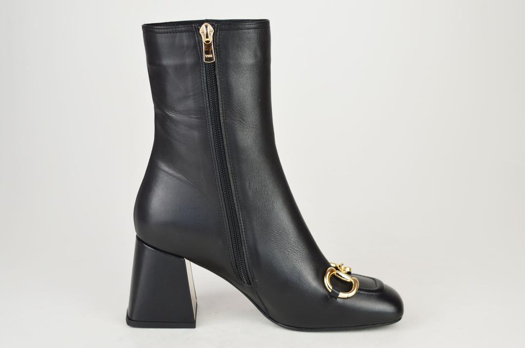 Polosezónní kotníkové boty AQUAMARIN 2083 37 Černá kůže