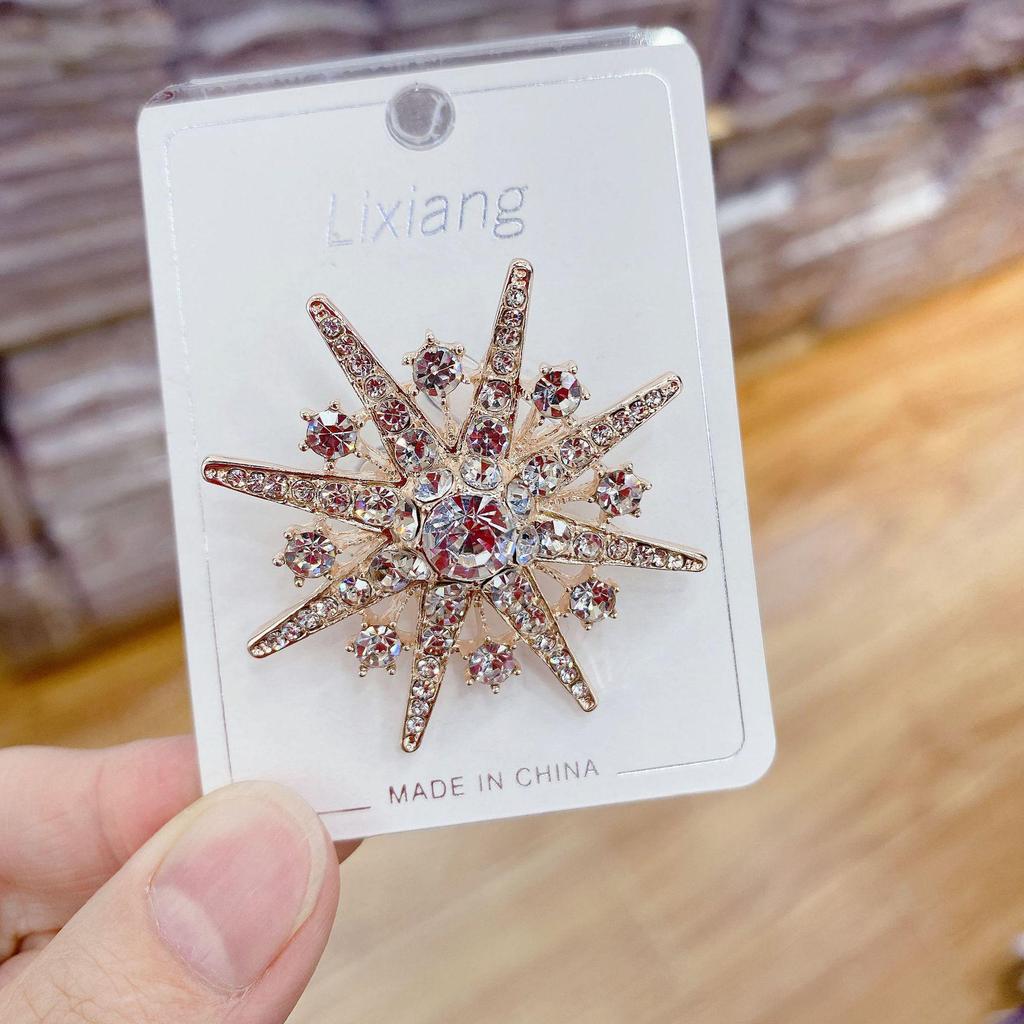 Unisex Sunflower Brooch: Elegant Suit Accessory, Versatile Coat Pin, Stylish Corsage