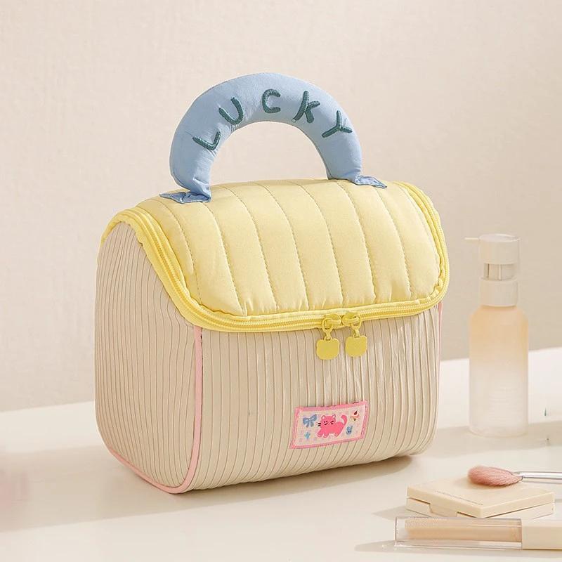 1Pcs Large Capacity Portable Handbag Cute Cottage Style Travel Cosmetic Bag Women Girls Skincare Wash Storage Toiletry Bag
