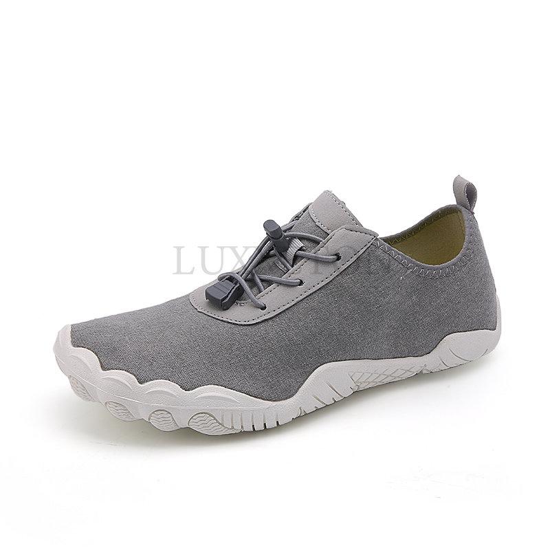 Men Aqua Shoes Barefoot Swimming Shoes Upstream Shoes Breathable Hiking Sneakers Quick Drying River Sea Water Women  Sport Shoes