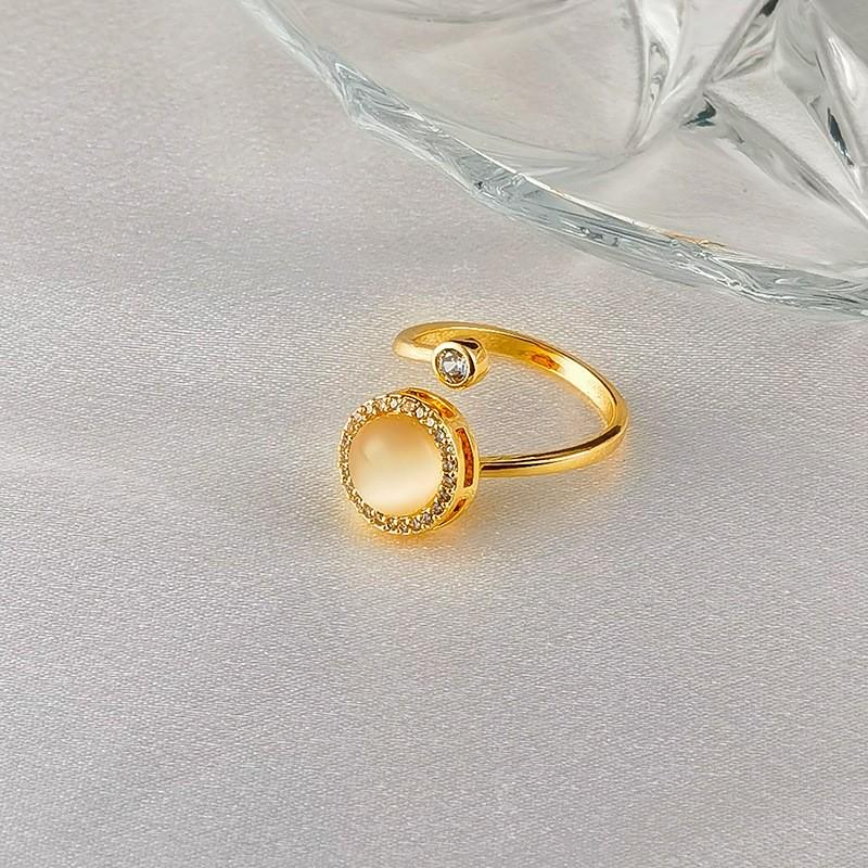 

Регулируемое женское кольцо с пресноводным жемчугом и бабочкой - Простой, стильный дизайн