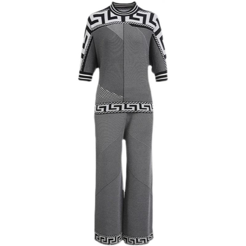 Dwuczęściowy damski zestaw odzieży z dzianiny na wiosnę i jesień Luźny top i spodnie z szerokimi nogawkami Casual dres