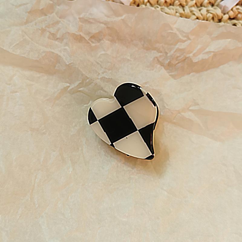 

Korean Crab Hair Clip Women Acetate Hair Clips Cute Small 2.5cm Plaid Claw Clip Girls Hair Barrettes Hair Claw Hair Accessories