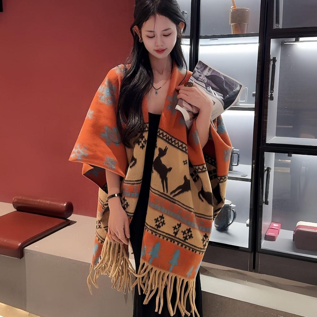 High-End Ink Painting Women's Autumn Winter Shawl Cloak - Warm Travel Cape Outerwear
