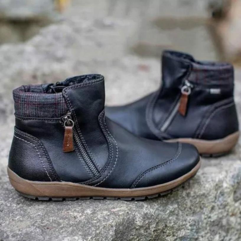 New short boots autumn and winter retro double zipper leather splicing flat bottom round head large size Martin boots