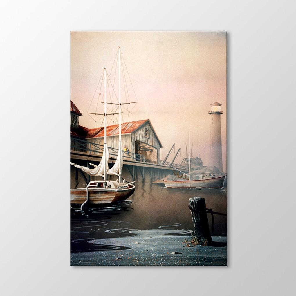 

Стол с фонарями и лодками