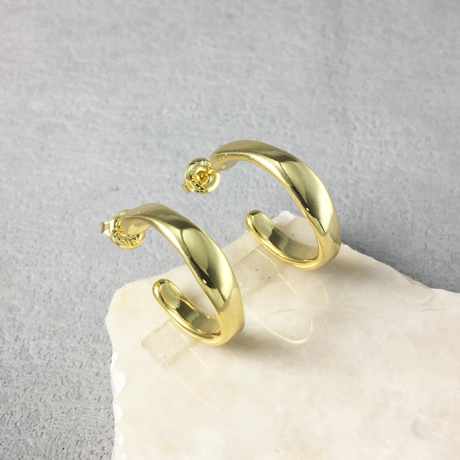 UNOde50 Gold-Plated Silver Large Round Hoop Earrings - Trendy European and American Style INS Style