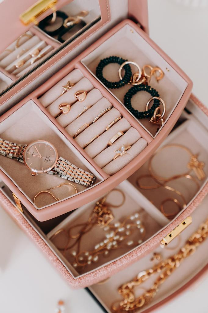 Elegant jewelry box - Peterson