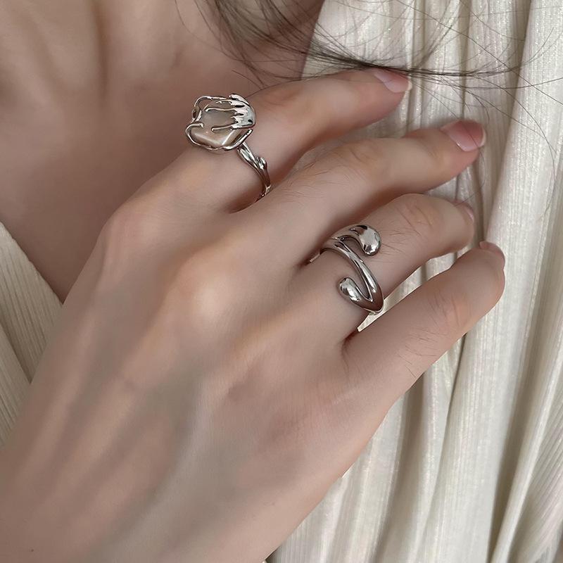 Women's Fashion Geometric Baroque Pearl Ring: Unique Open Index Finger Design