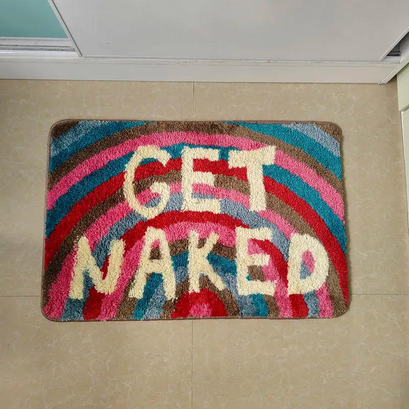 Faux Cashmere Get Naked Carpet Is Soft And Comfortable. It Is a Home Decoration Beside The Bathtub In The Entrance Foyer