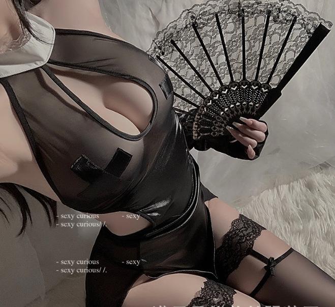 Halloween Lingerie Nun Uniform Seduction Suit Patent Leather Maid Outfit No-take-off Passion Clothes F780