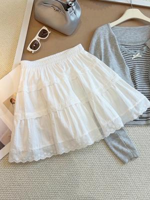 Gonne e pantaloni da donna – Gonne