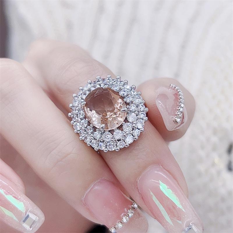Luxurious Elegant Gem Ring for Women – Versatile, Trendy, High-End Design Adjustable