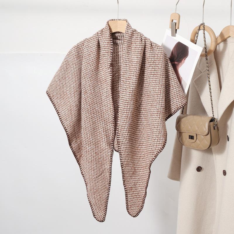 Women's scarf autumn and winter Korean version of versatile high-end triangular shawl fashionable and elegant small plaid dress shawl