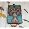 Oferta łączona Vintage Carving Feather Pen / skórzany grimoire mother of earth Vintage paper writing notebook, book of shadows