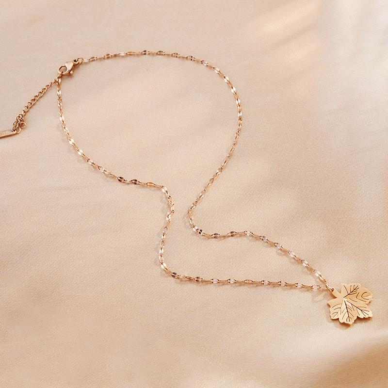 Unique Rose Gold Titanium Steel Leaf Pendant Necklace For Elegant Fashion Statement
