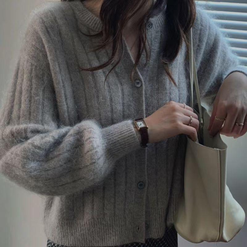 Autumn and winter lazy wind knitted cardigan women's lantern sleeves loose and thin fashion sweater jacket