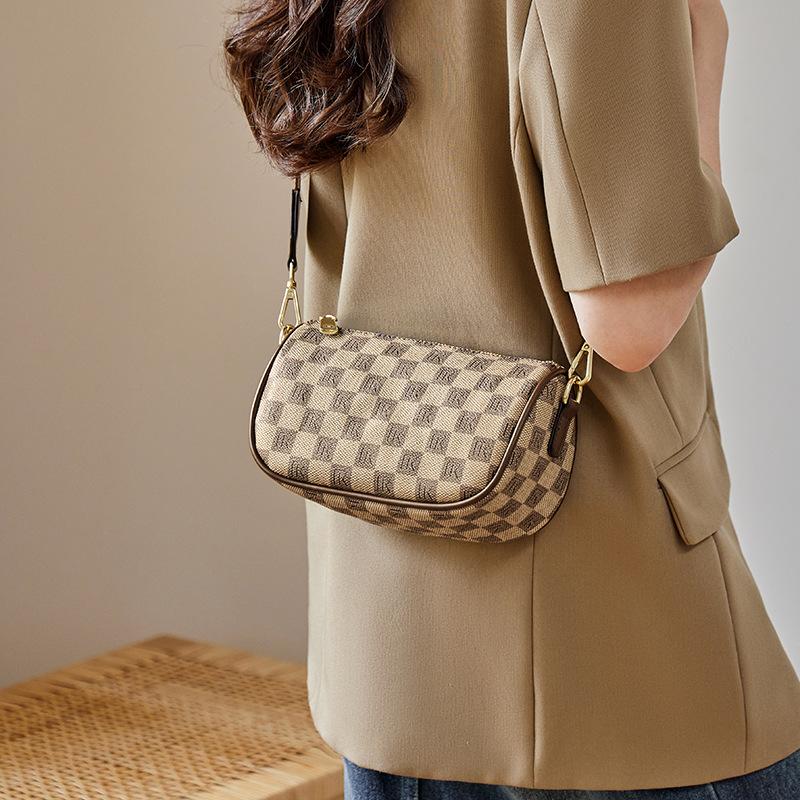 Mrs. Qiao Crossbody Bag for Women 2025 New Model Ladies Bag High-end Chest Bag Mom's Presbyopic Women's Bag Waist Bag Saddle Bag