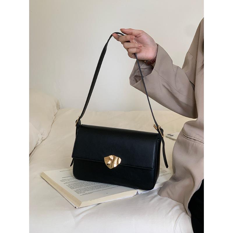 

Vintage Soft and Stylish Compact Square Bag for Work Commuting New Women s Bag Fashionable and Versatile One-shoulder Crossbody Bag