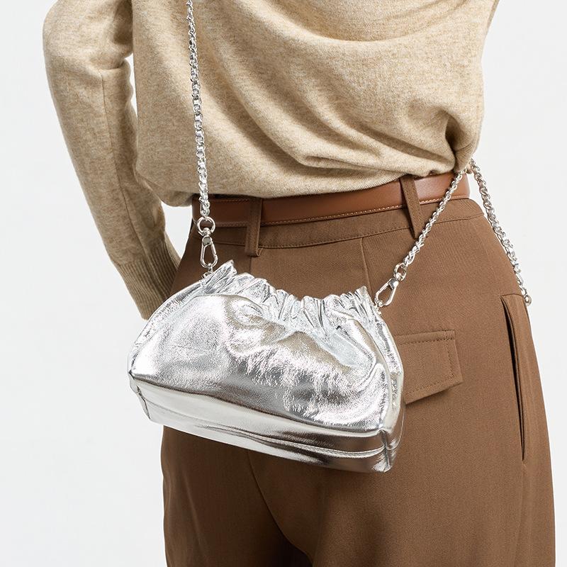 High End Chain Leather Women's Pleated Cloud Bag Korean Small Crossbody Bag Versatile Adjustable Shoulder Strap Commuting Bag