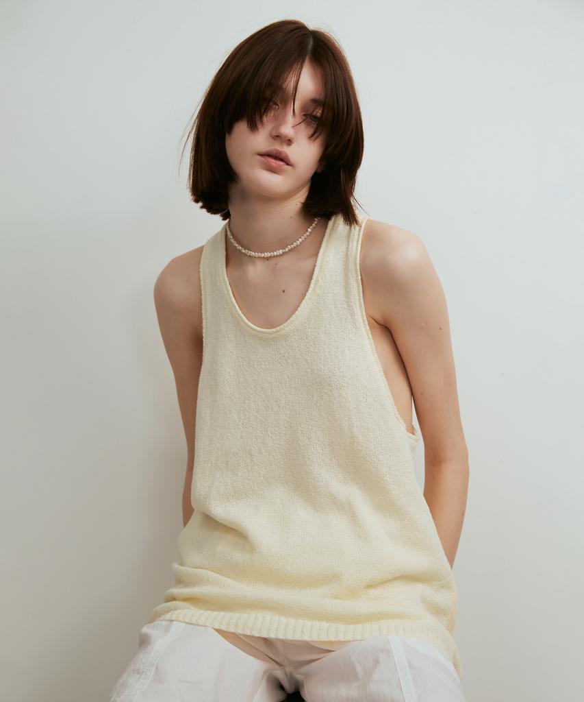 INSILENCE WOMEN Boucle Sleeveless Knit Top Cream