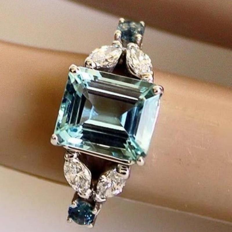 Trendy Flower Shape Rose Gold Color Two Piece Set Inlay Stone Rings For Women Fashion Rings Accessories Custom Jewelry