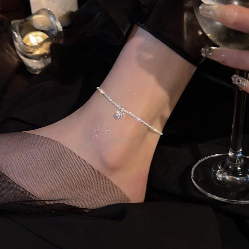 Retro Exotica: Multi-Layer Metal Tassel Anklet for Women, Cos Court Style Foot Jewelry