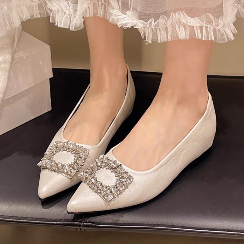 Crystal Women Flats Pointed Toe Shoes Luxury Sexy Summer Sandals Designer 2025 New Loafers Dress Party Zapatos Mujer