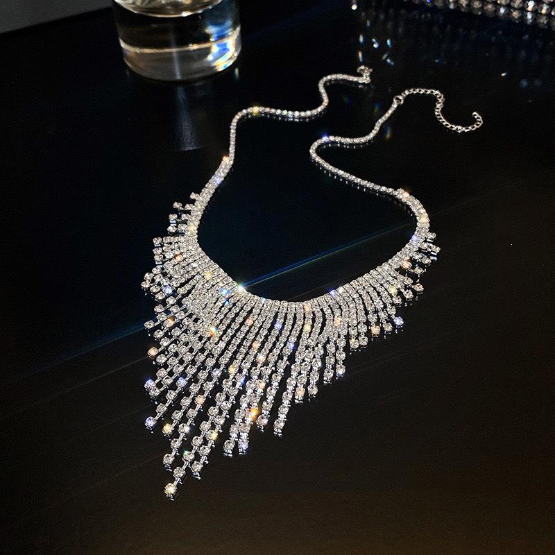 Trendy Rhinestone Tassel Choker: European & American Shiny Diamond Design for Women’s Bold Personality & Style