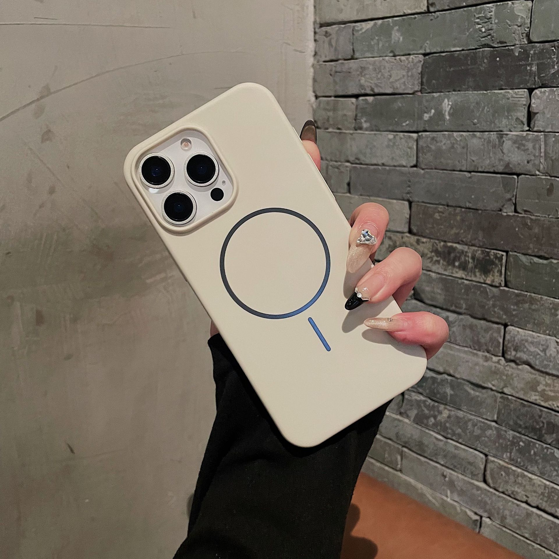 

Applicable To IPhone16ProMax Thin Circle Magnetic Skin Absorbing Mobile Phone Case Apple 15 Matte 14 Fall Protection Case 13 iPhone16