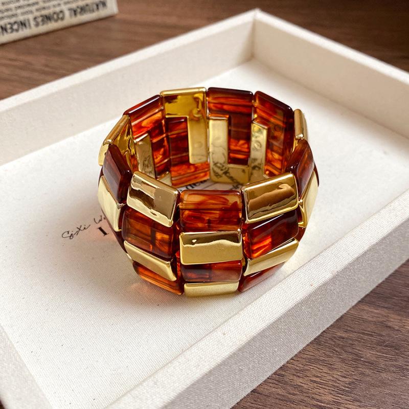 French Geometric Resin Bracelet: Irregular, Retro, Versatile, High-End Fashion Jewelry.