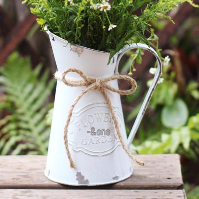 Retro Weiße Zerkratzte Blechmilchkanne Gartenvase für Trockenblumen - Dekorative Blumentopfverzierung