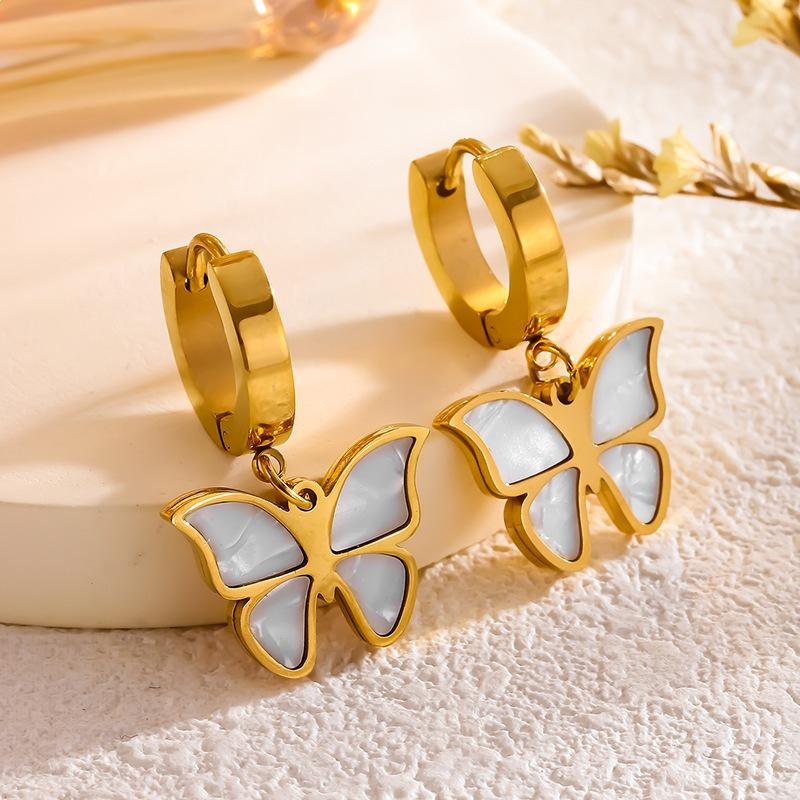 European & American Butterfly Pendant Collarbone Chain Set: Korean Blade Chain, Women's Bracelet, Earrings, Necklace - Gold.