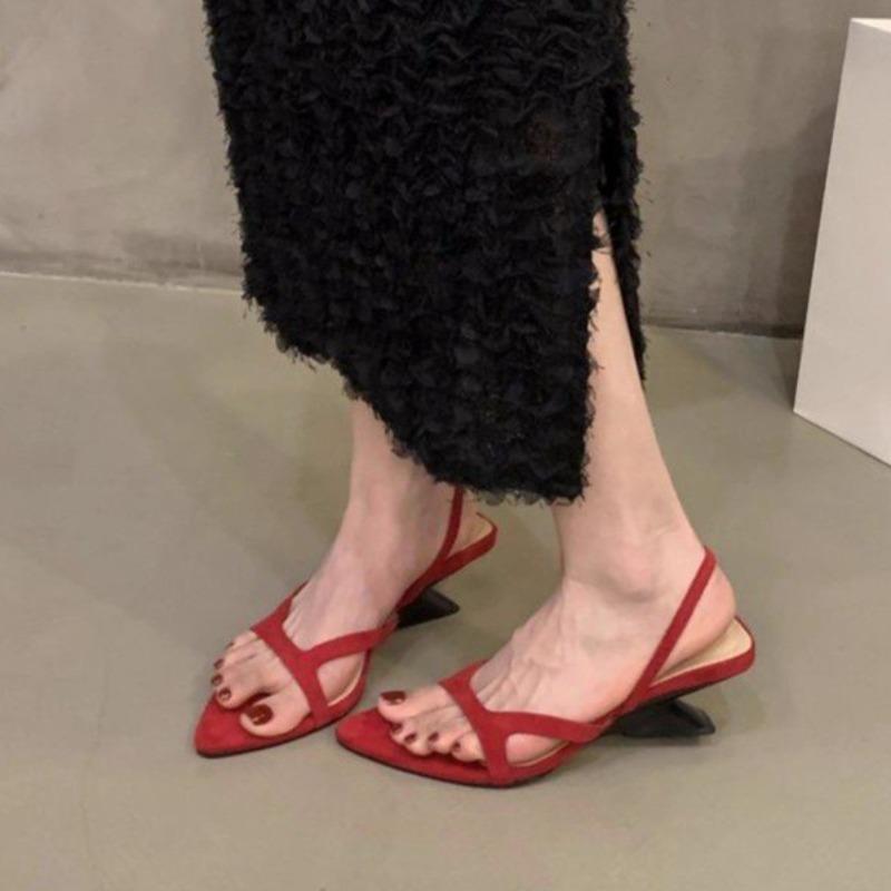 Fashion Mid-heel Sandals Summer New Round Head Open Toe Flannelcloth Hollow-out Anti-slip Wear-resistant Special-shaped Slippers