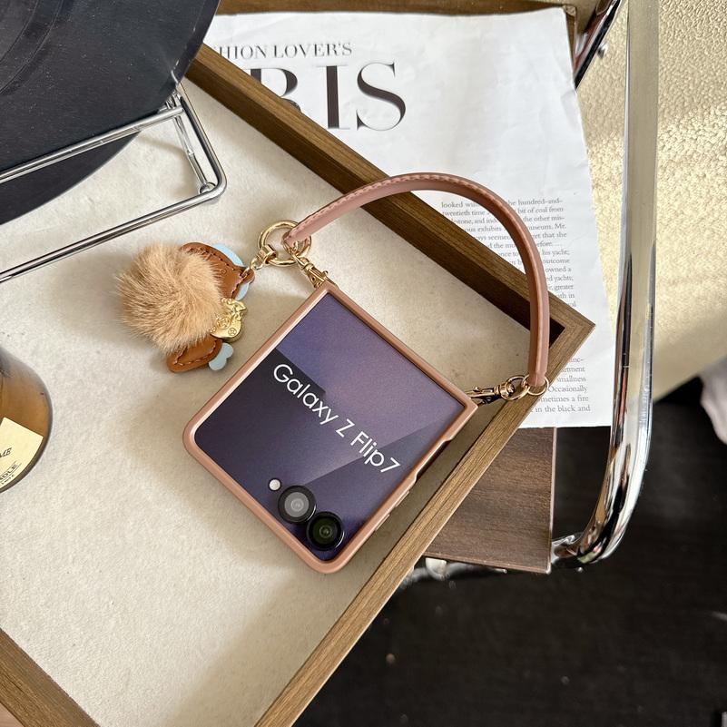 Leopard Print Ponytail Pom-Pom Handbag Charm Phone Case For Samsung Z Flip 7 Flip7 FE Galaxy Z Flip 6 5 4 3 Protect Cover