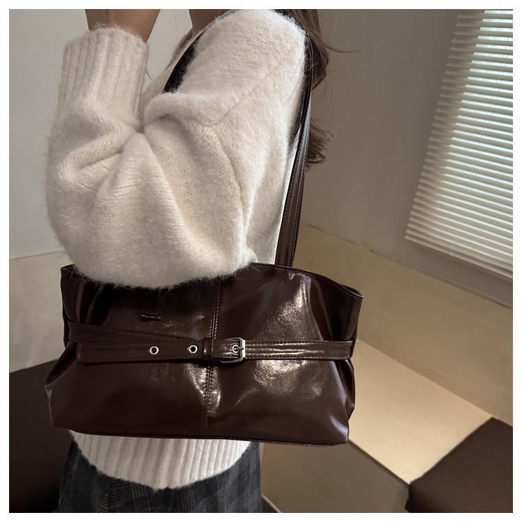 Chic Faux Leather Tote Bag for Women Large Capacity Commuter Shoulder Handbag