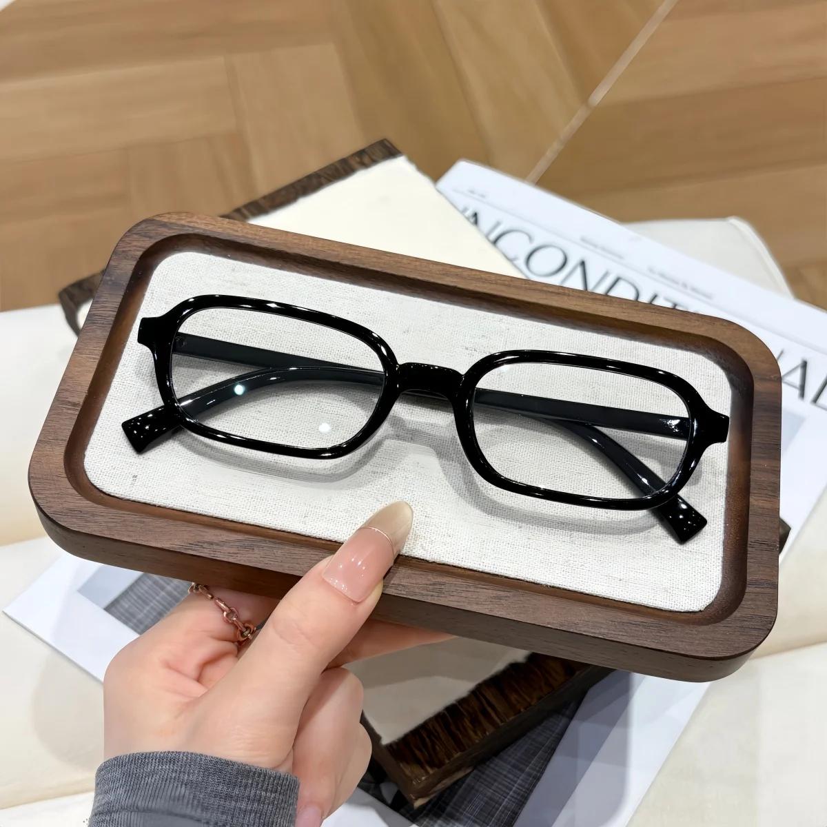 

1Pc European and American Retro-Style Anti-Blue Light Glasses, Commonly Used for Watching Tv, Mobile Phones, and Computers
