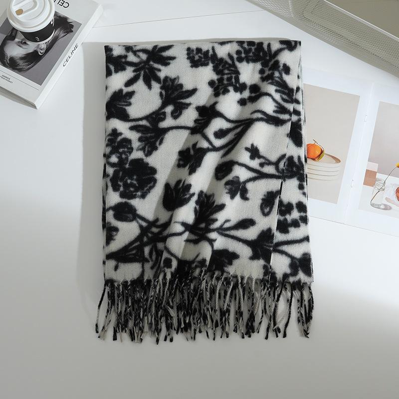 European and American imitation cashmere fringed printed scarf women's winter Korean version versatile temperament warm shawl couple scarf