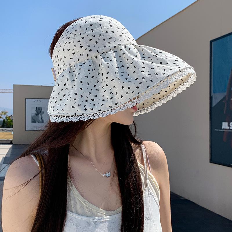 Floral lace bucket hat spring and summer retro versatile foldable pot hat Internet celebrity fashion show face small empty top hat children