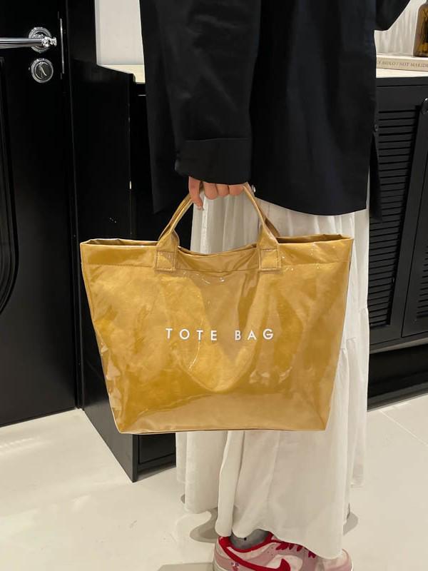 Versatile Large-Capacity Tote Bag - Trendy, Minimalist Style Women's Handbag for Everyday Use