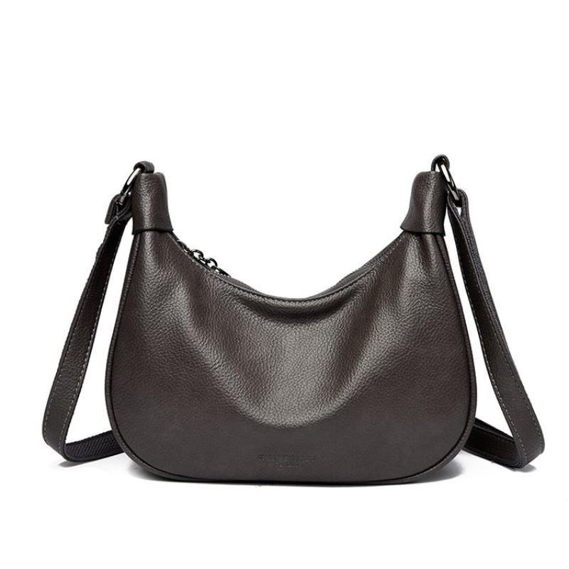 A Simple and Stylish Women's Shoulder Bag,A Fashionable Crossbody Bag,Suitable for Daily Use, Shopping, Commuting, and Multi Compartment Shoulder Bags