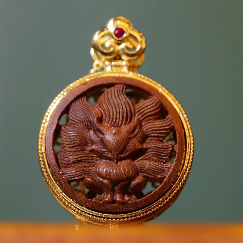 

Индия Старый Сандал Подвеска-Ожерелье Девятихвостая Лиса с 3D Дизайном Сквозной Резьбы. Natural